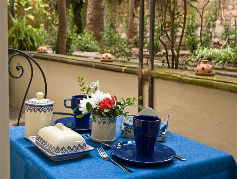 Palazzo Bernardini Suites Lecce Eksteriør billede